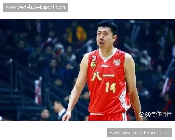 巅峰错位：王治郅与姚明，那段被时光尘封的中国篮球“双骄”往事