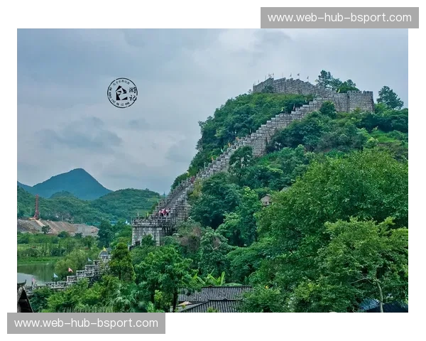 豫见山海，黔程似锦：当“老家河南”撞上“多彩贵州”，谁才是中国人的精神原乡？